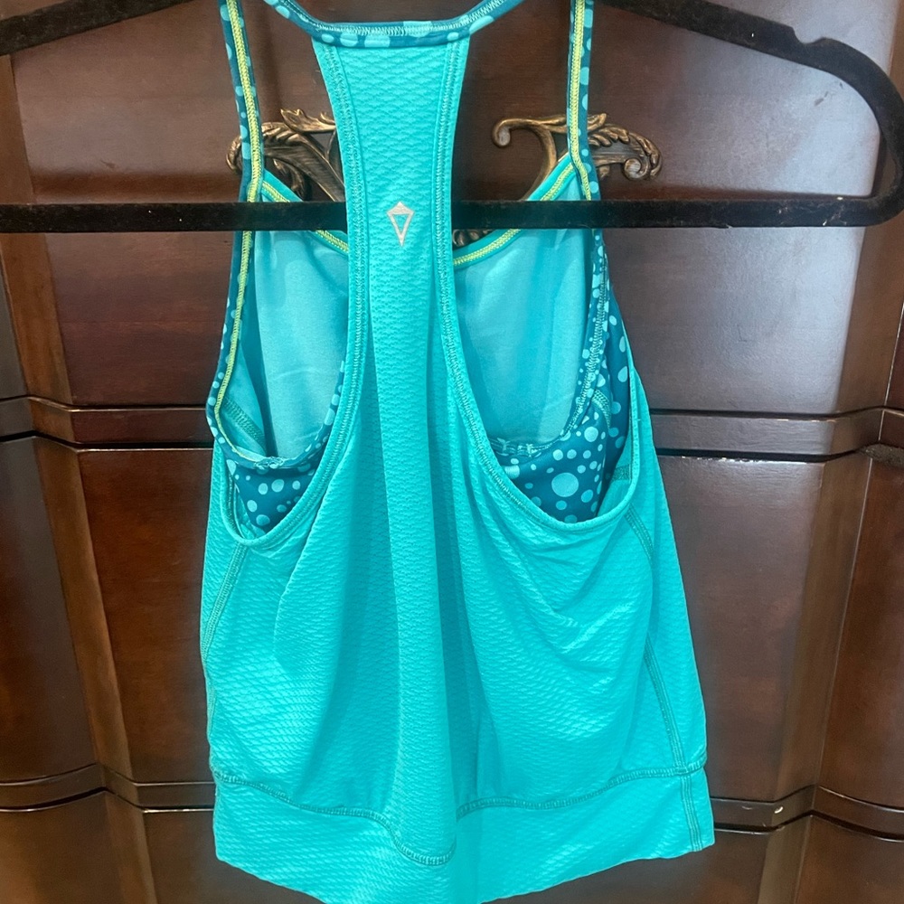 Ivivva tank